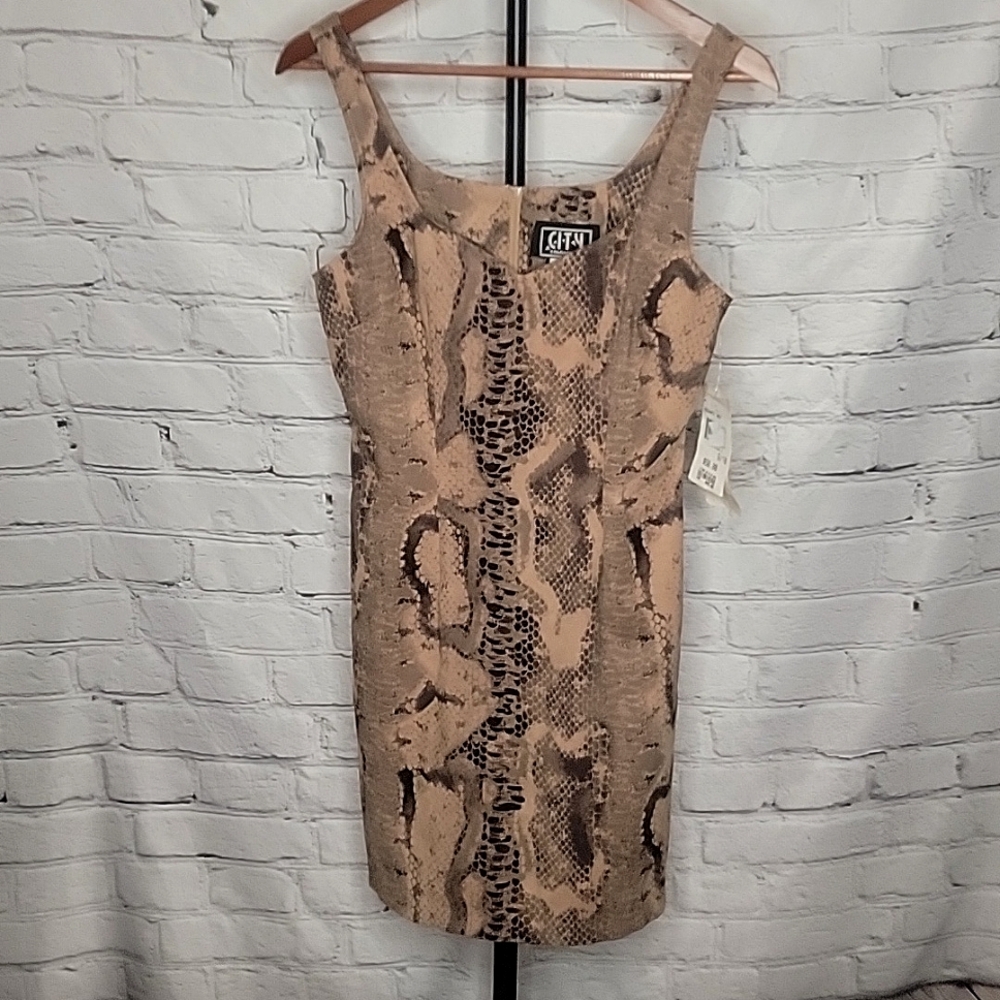 Vintage Y2K City Triangles . Leopard Print Dress . Sz 9 nwt